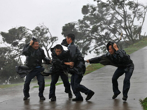 周公解梦梦见狂风暴雨是什么意思 做梦梦到狂风暴雨代表什么